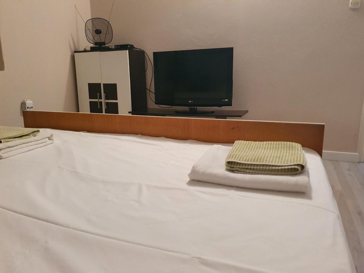 Apartman Luka Leilighet Sinj Eksteriør bilde